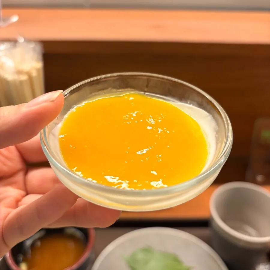 단호박 퓨레 올린 후식 푸딩