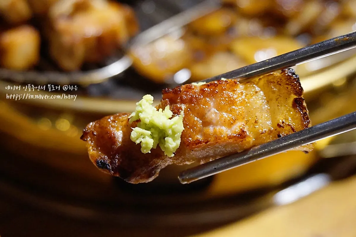 노릇하게 익은 숙성통삼겹살