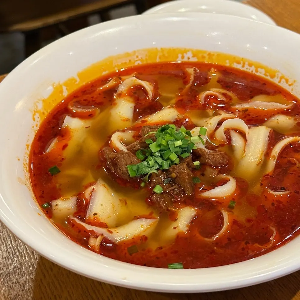 얼큰한 우육도삭면 국물