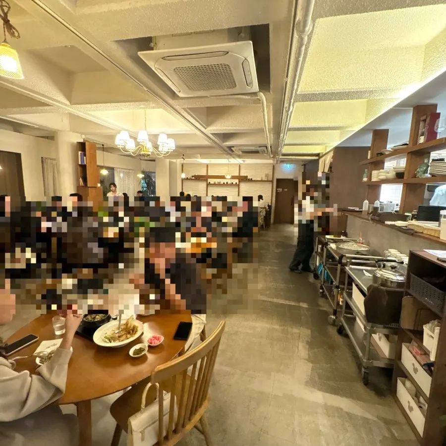 만석인 모아 강남 매장 내부