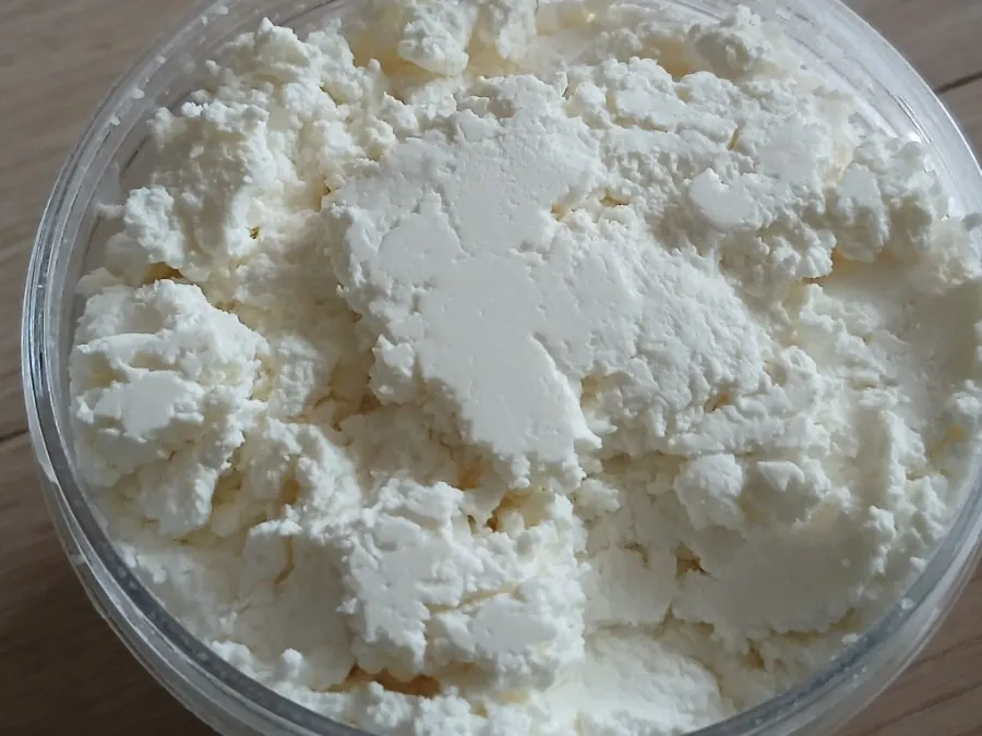 Packed medium Greek yogurt container