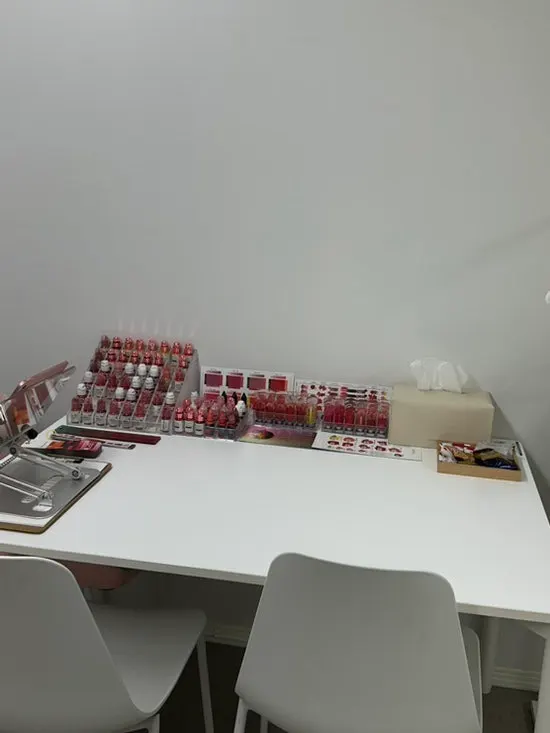 라문브로우 깔끔한 내부 공간