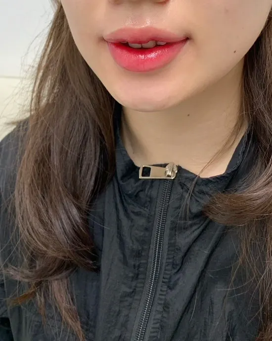 탈각 후 맑은 혈색이 도는 입술
