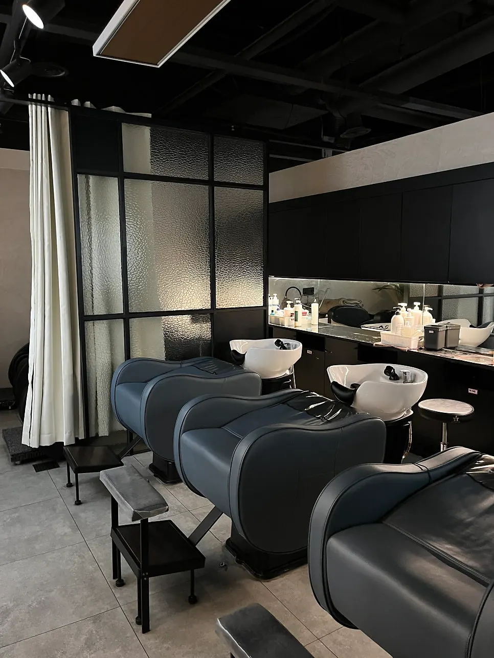 Salon chair set up for the cut after consultation