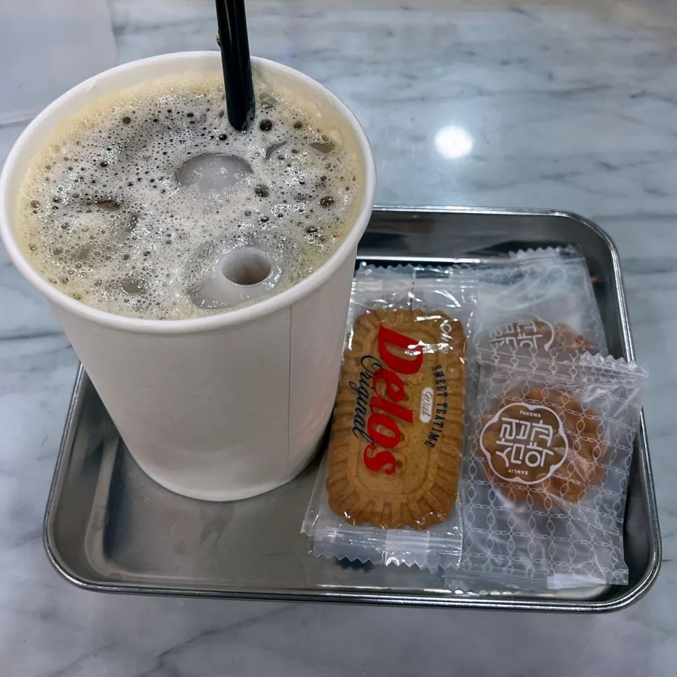 Snack provided while waiting during the treatment