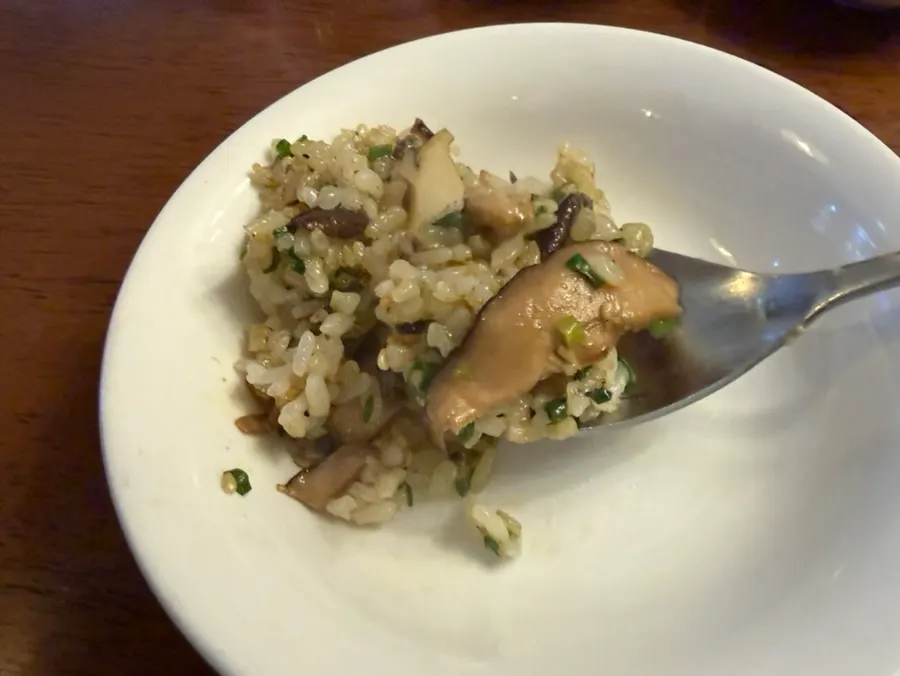 Pot rice mixed with abalone innard sauce