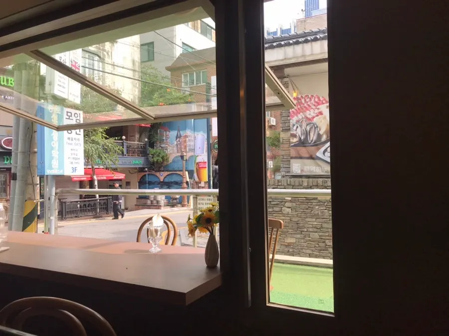 점심시간 모아 강남 실내 좌석