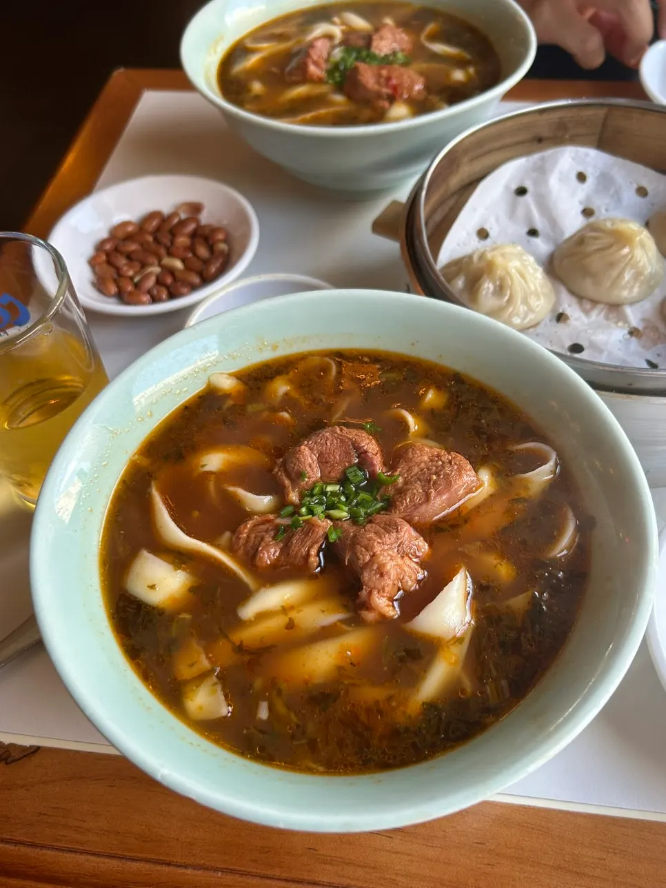 소고기가 올라간 우육도삭면