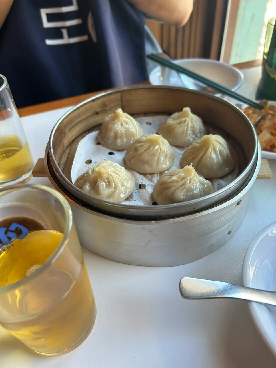 찜기에 담긴 쇼롱포오