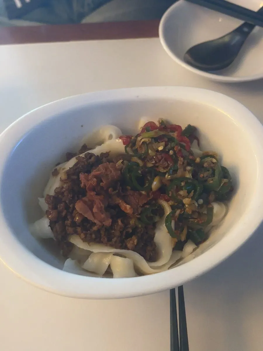 밑반찬 짜사이와 볶음땅콩