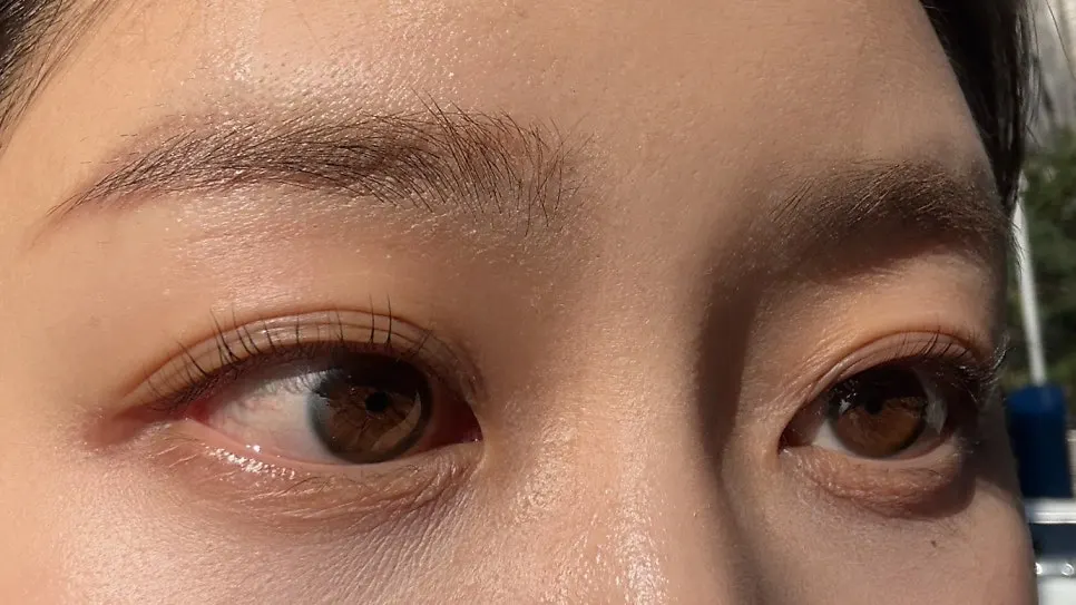 Result of the lash lift with a natural curl