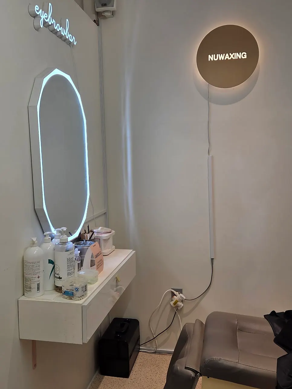 Brazilian waxing simultaneous-treatment information