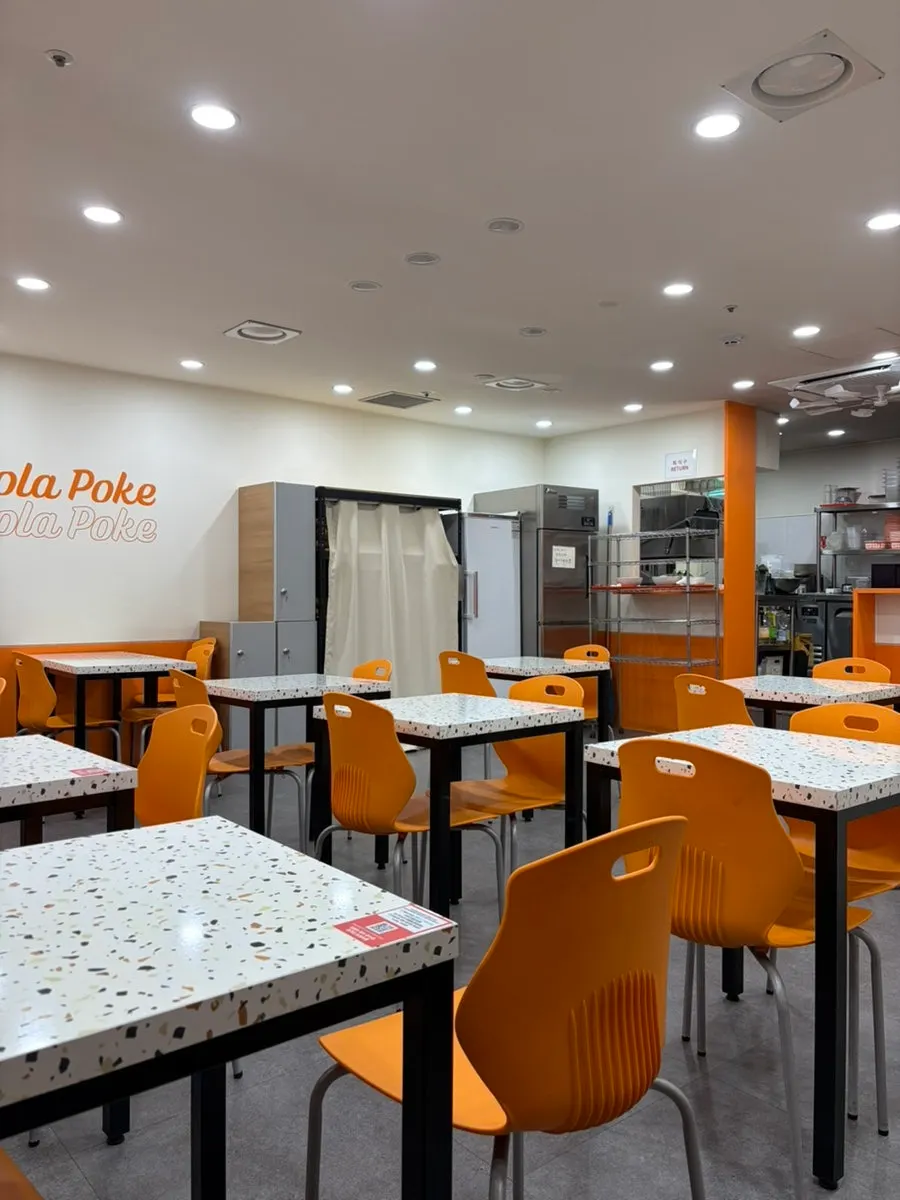 올라포케 강남점 혼밥존 1인 좌석