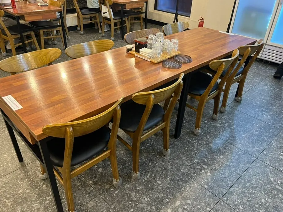오레노라멘 강남점 단체석
