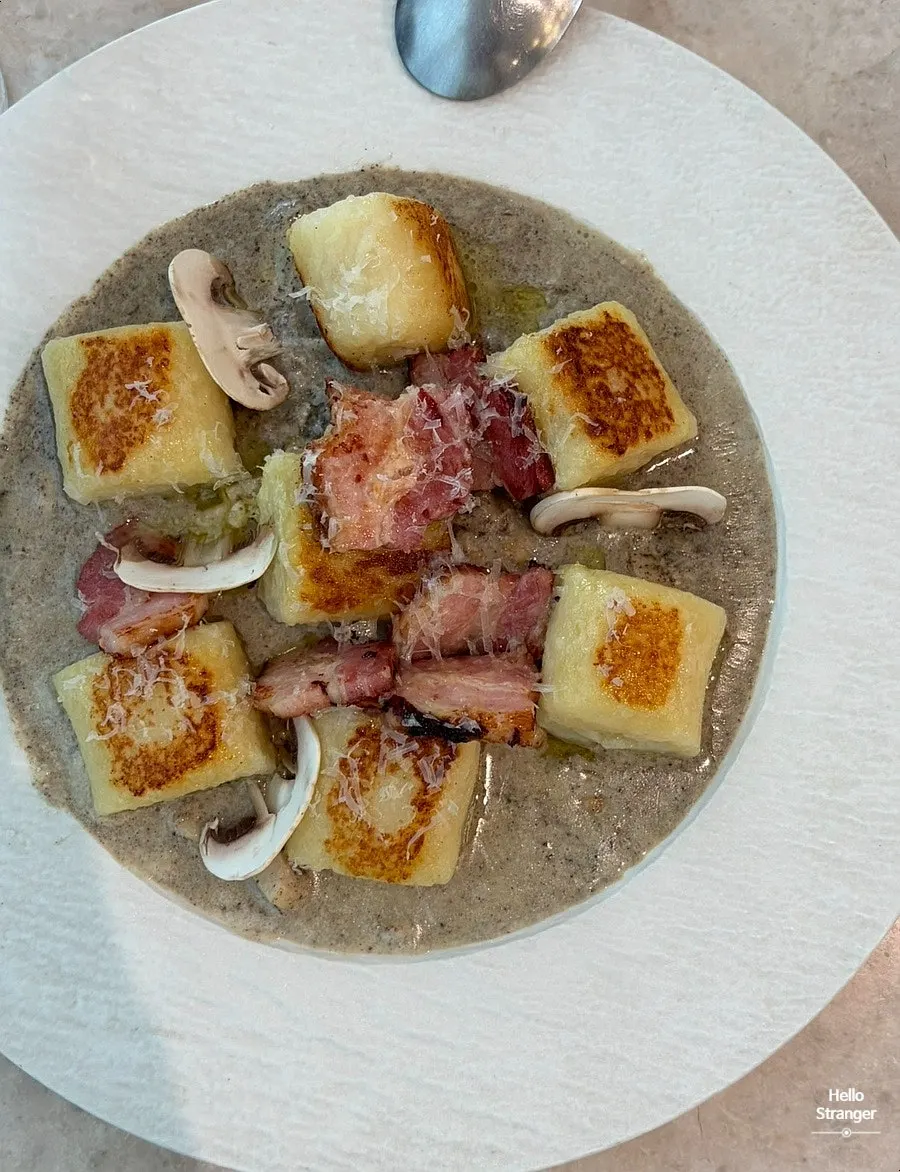 Truffle mushroom gnocchi at The Mignon Seoul