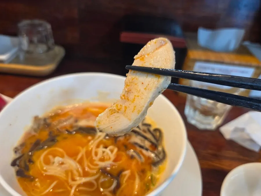 매콤한 카라빠이탄 라멘 면발