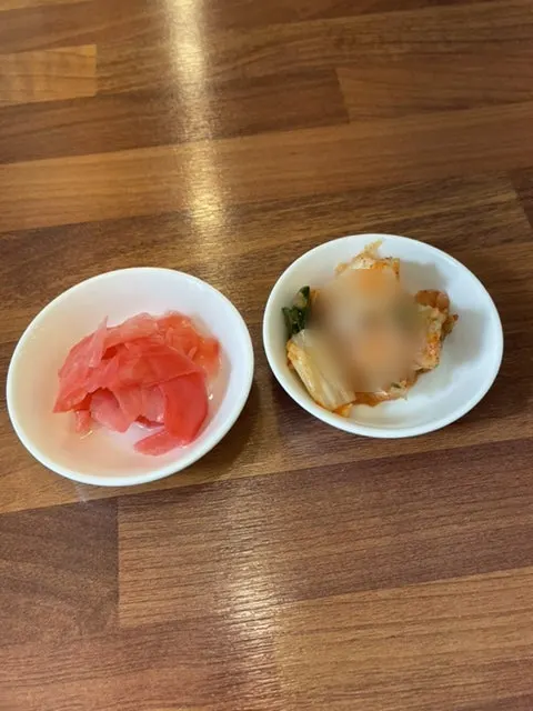 기본 반찬으로 나온 김치