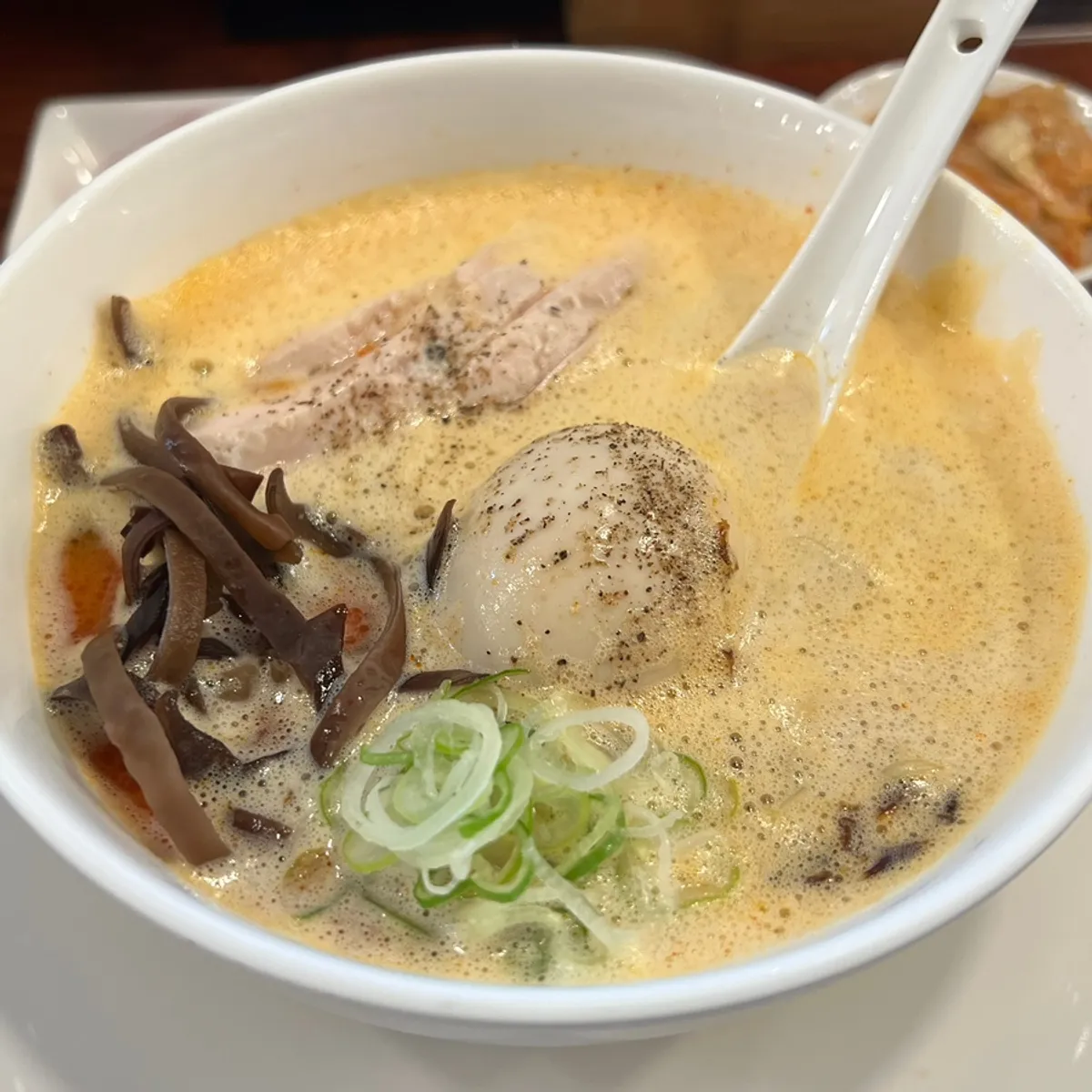강남역 혼밥으로 먹은 카라빠이탄 라멘 한 그릇