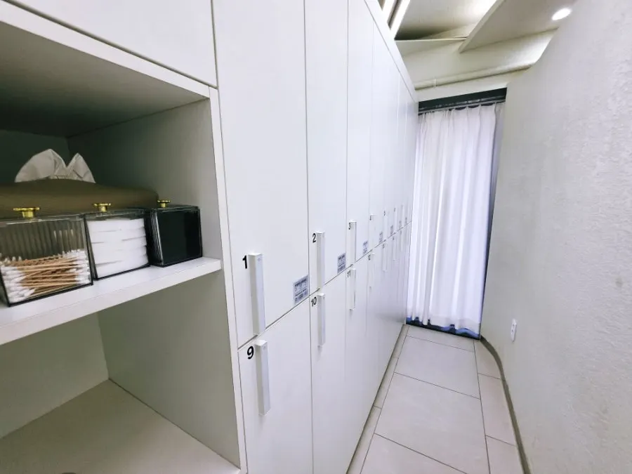 Private shampoo room