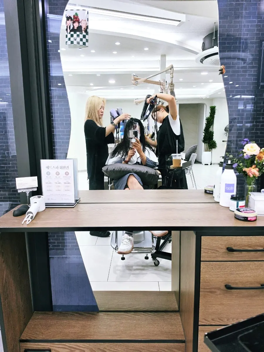 Damaged-hair Re-born Straightening at Park Jun Beauty Lab Gangnam Branch