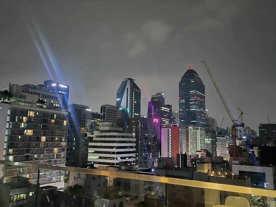 Gangnam night view seen while wrapping up the visit