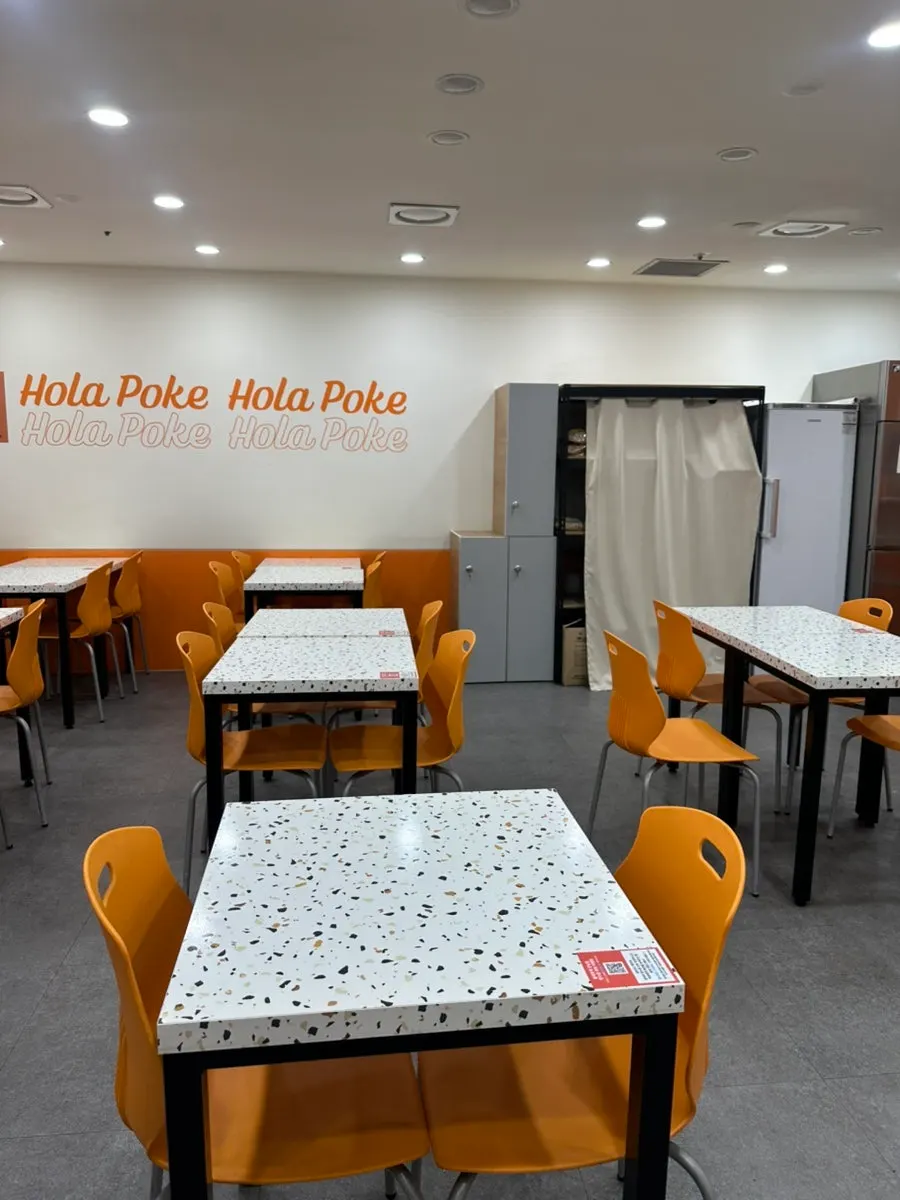 Ola Poke Gangnam店内の様子