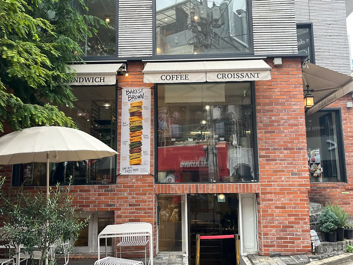 Bakerist Brown's red brick exterior