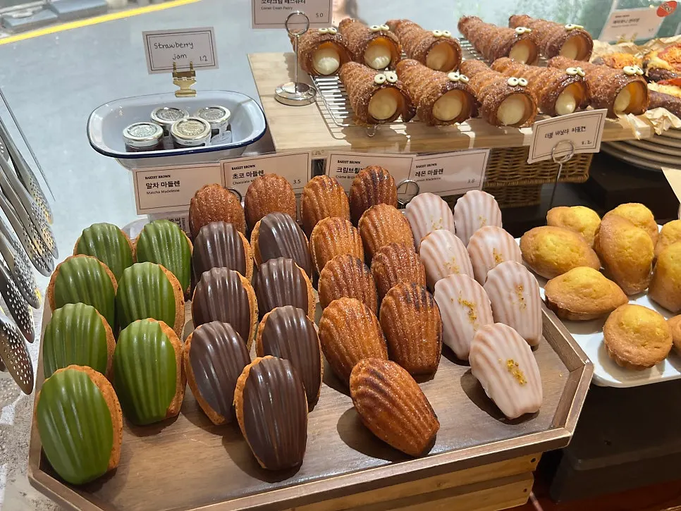 Madeleine display corner at Bakerist Brown