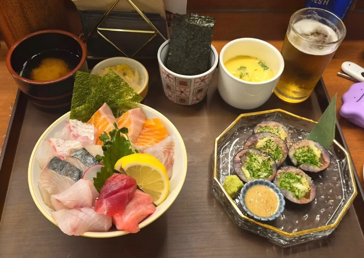 Deluxe sashimi rice bowl at Ilpum near Gangnam Station