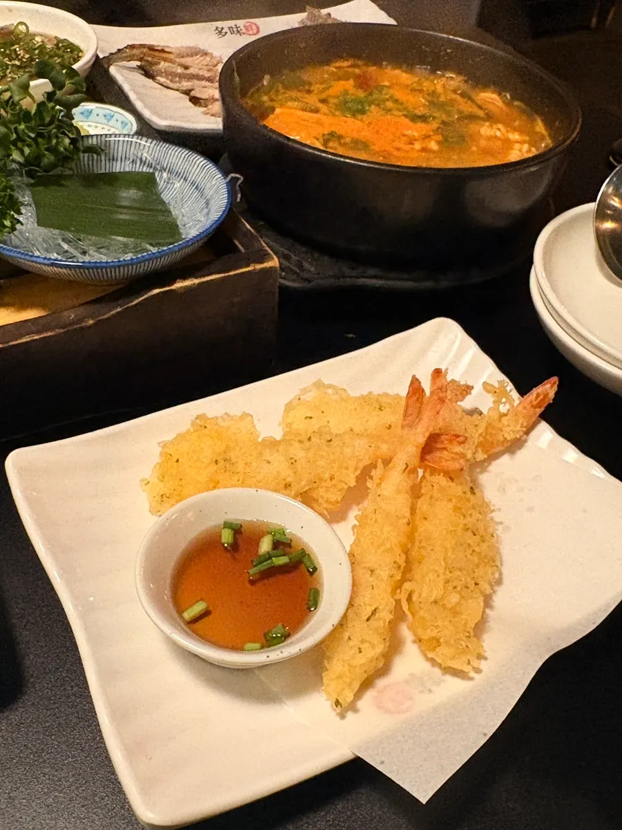 Spicy pollock roe stew with meat and roe