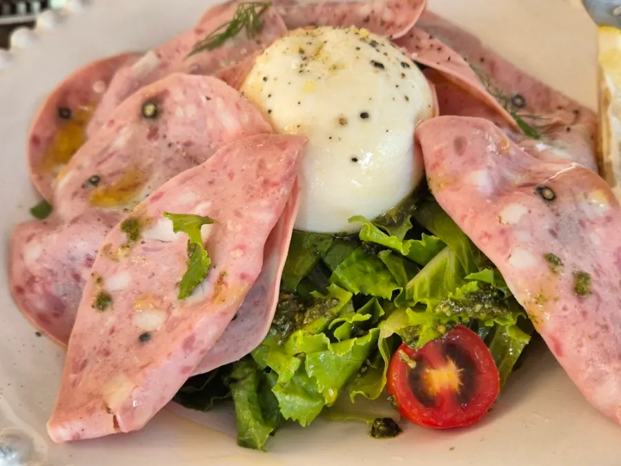 Mortadella burrata salad