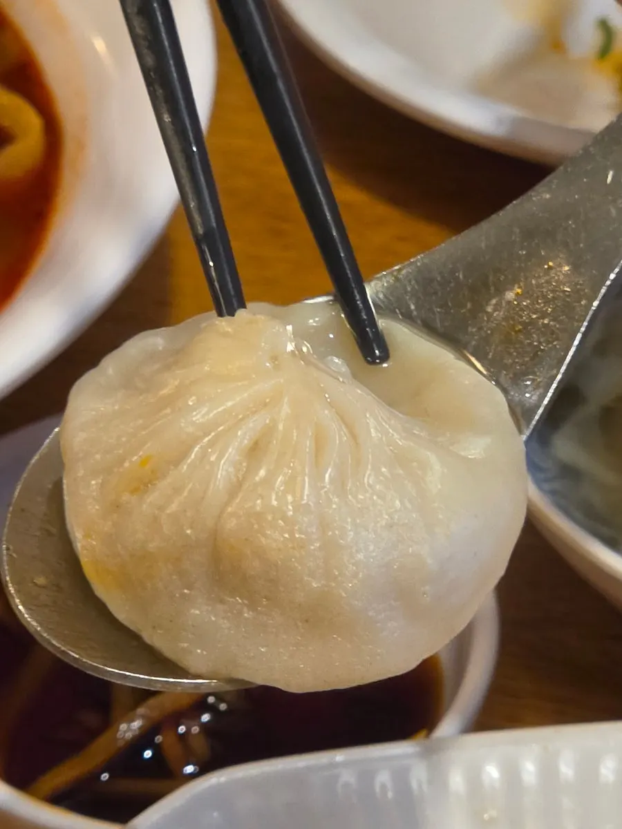 여럿이 나눠 먹기 좋은 신복면관 중식 구성