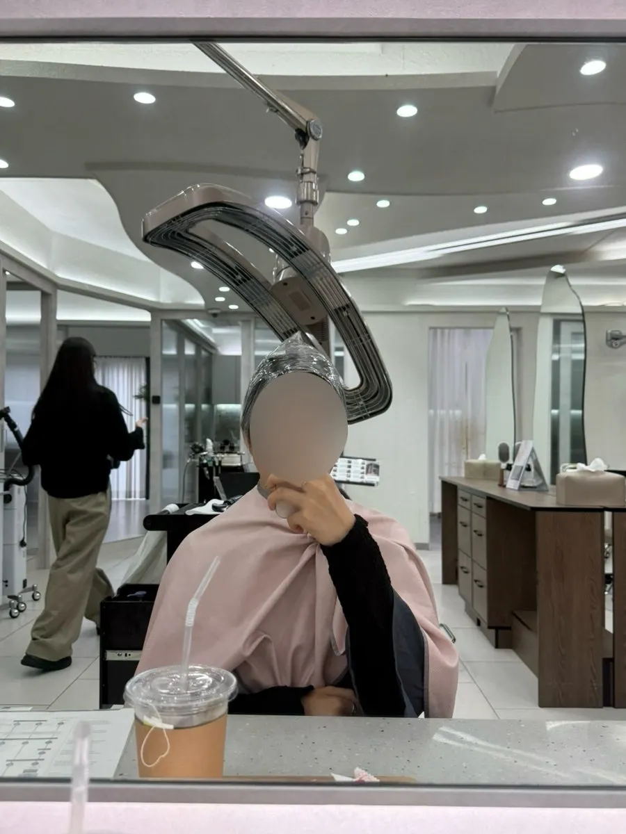 Hair before starting the Shiseido salon clinic