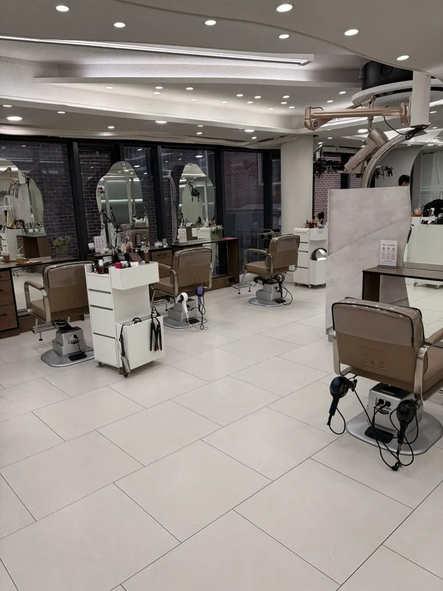 Salon interior with white-toned decor
