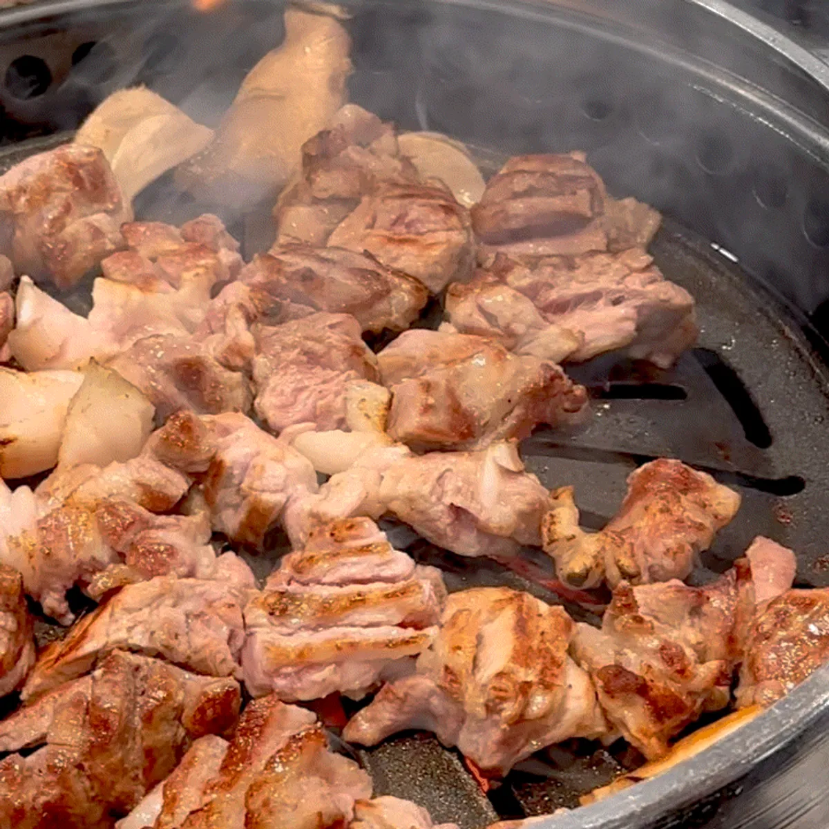 Grill full of Jeju thick-cut pork