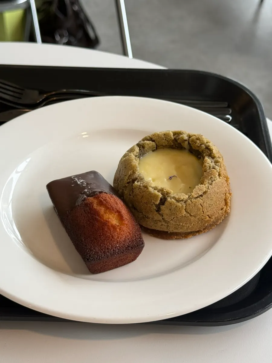 Lemon Earl Grey scone and financier set on the table