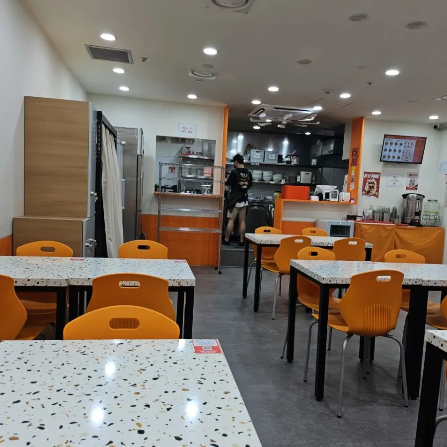 Seating inside Ola Poke Gangnam