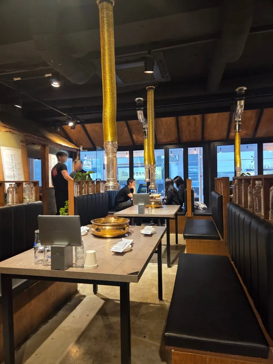 Indicaciones para llegar al restaurante de carne cerca de la estación de Gangnam