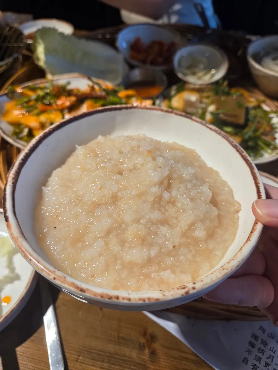 특제 소스와 함께한 오돌갈비