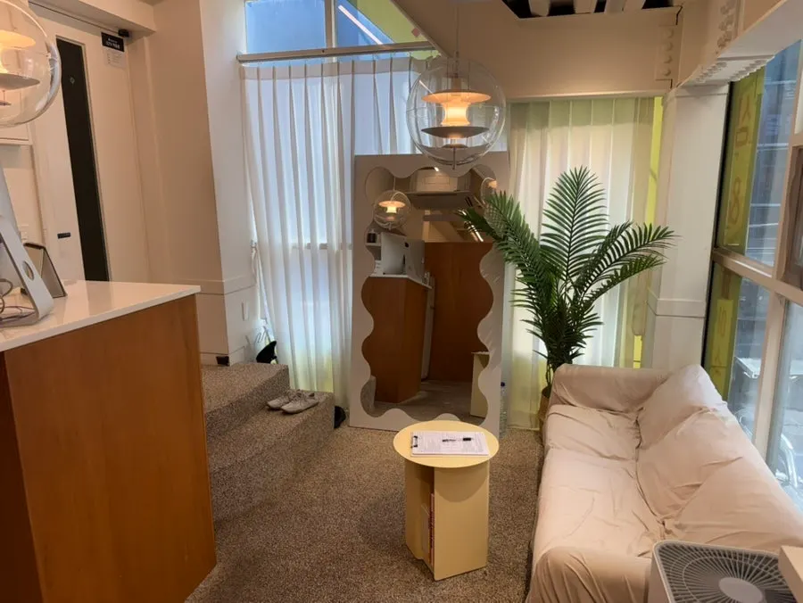 Cozy interior styling at Super Waxing Gangnam