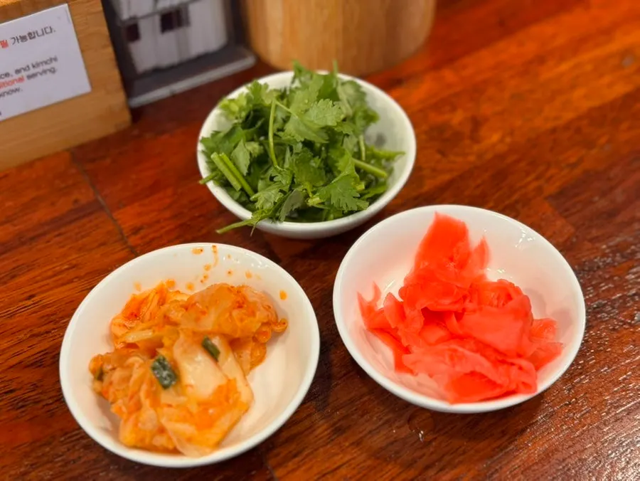 테이블에 비치된 머리끈