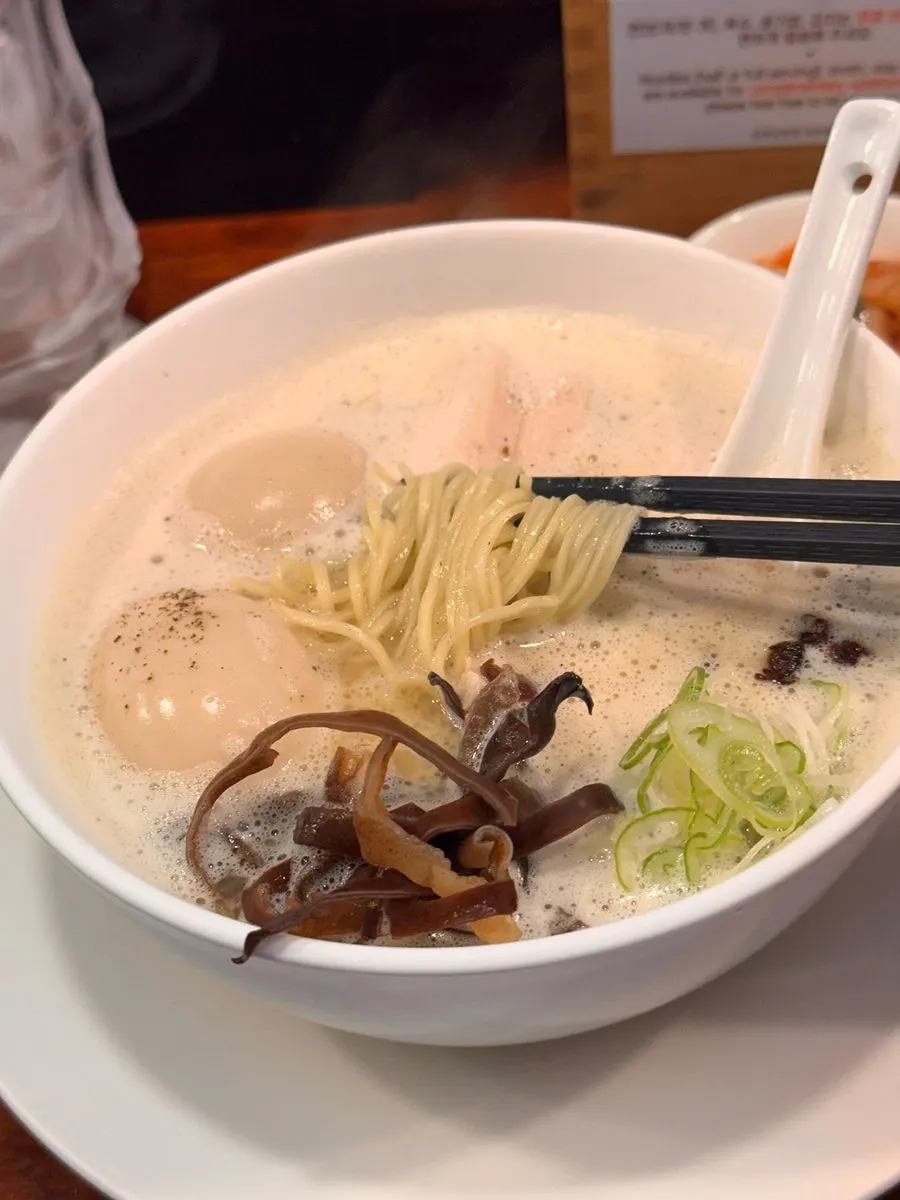 토리빠이탄 진한 닭육수 사진