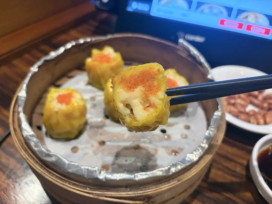 Siu mai filled with meat and shrimp