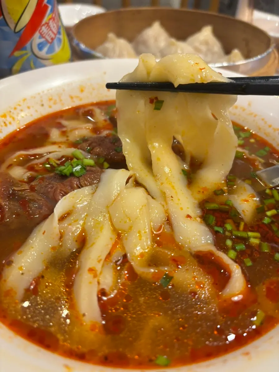 A bowl of Sinbok Myeongwan's dao xiao mian
