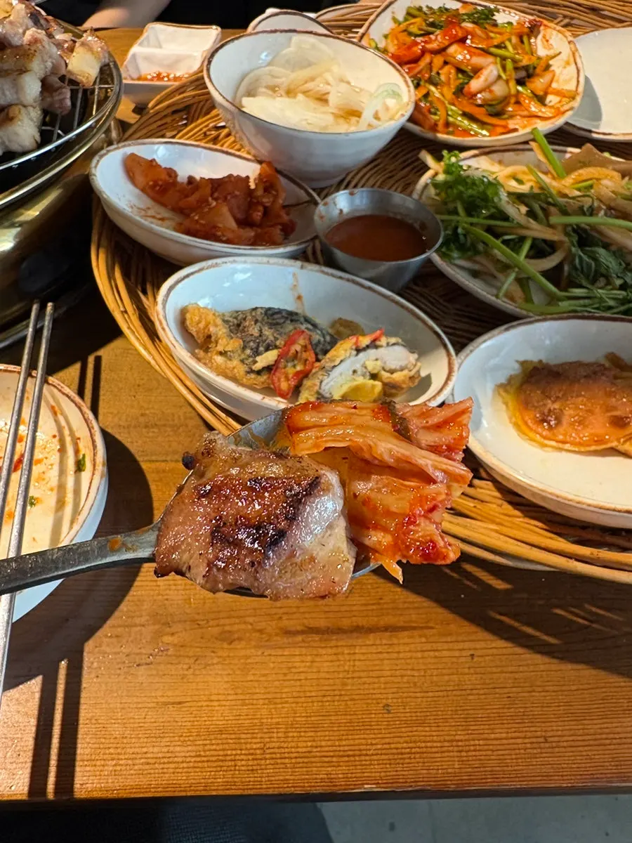 A golden-brown piece of grilled kkodeulsal