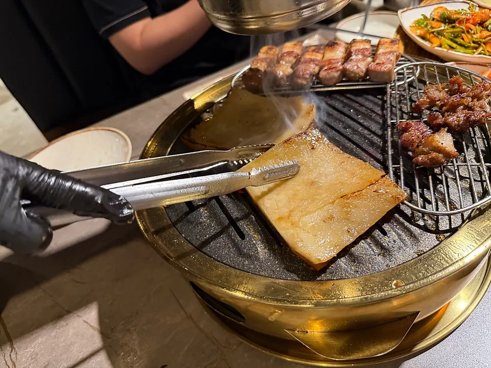 양념하지 않은 오리지널 돼지껍데기