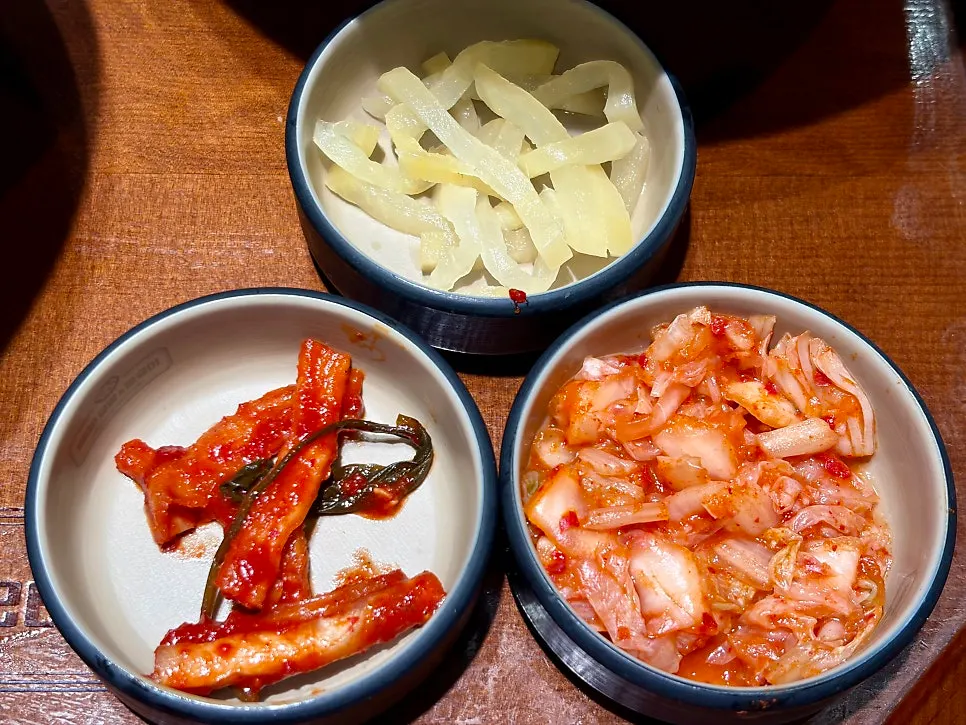 해물쌈장 고기덮밥 백반과 짜글이 상차림