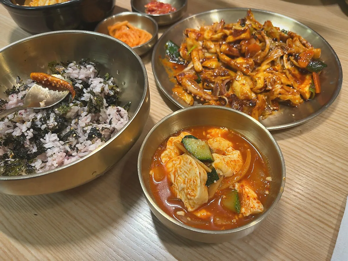 밥장인 고속터미널점 한식 메뉴