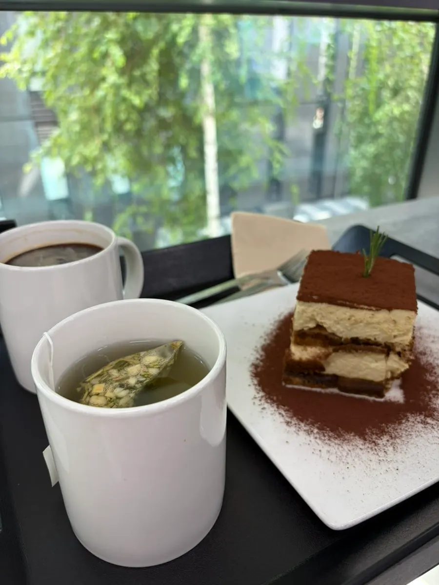 Classic tiramisu and drink order