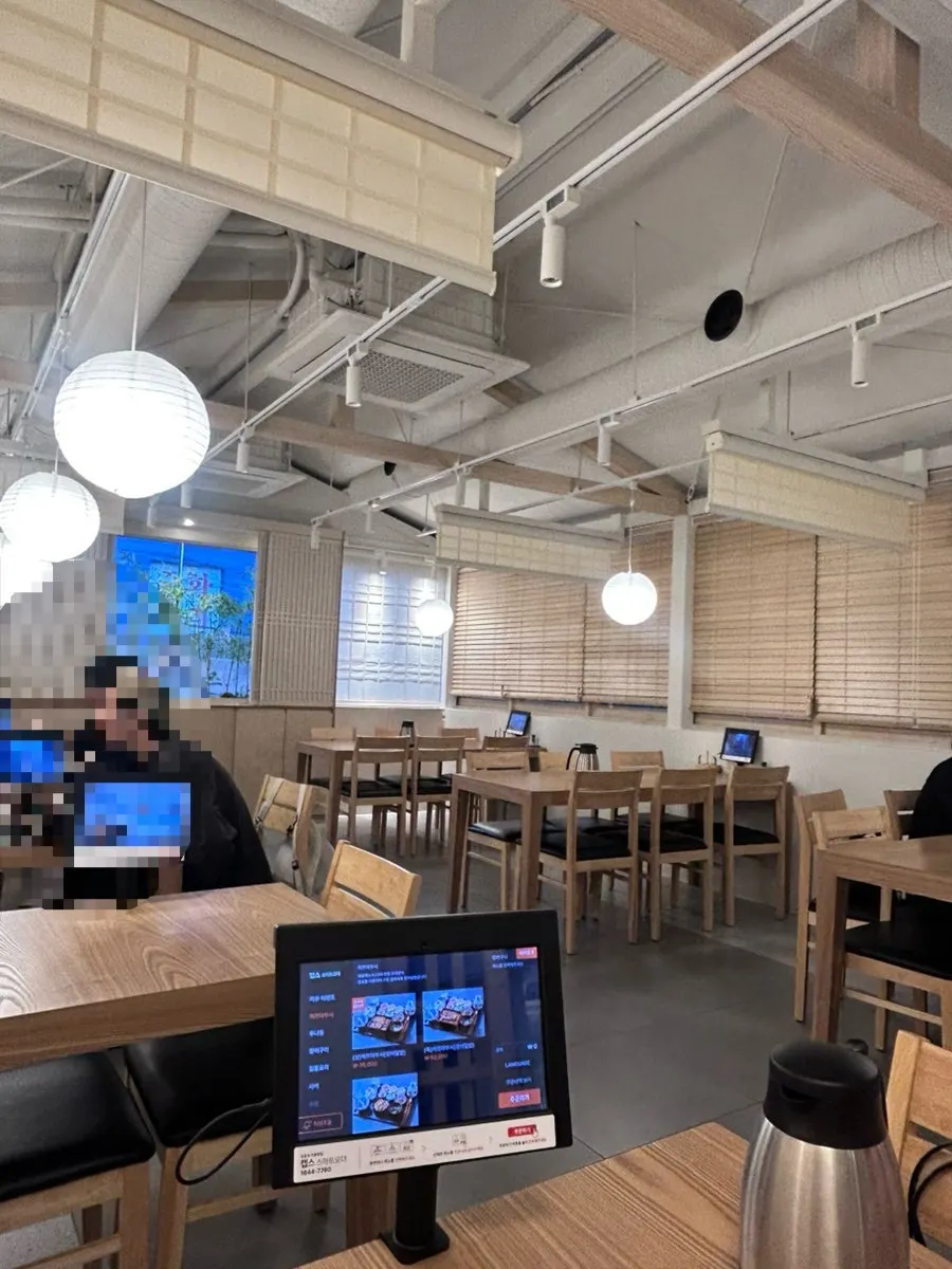 Unagiwa interior atmosphere